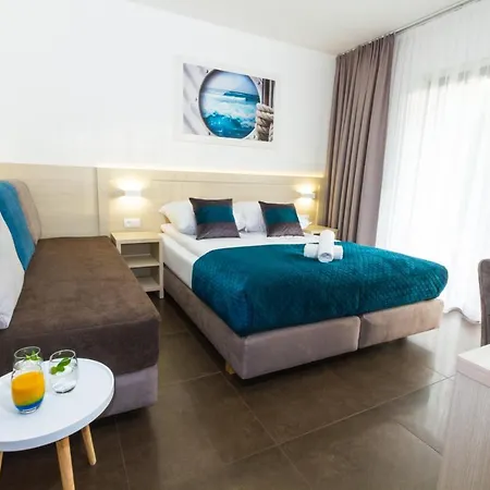 ホームステイ Akwamaryn