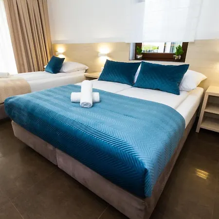 Akwamaryn * グジボボ