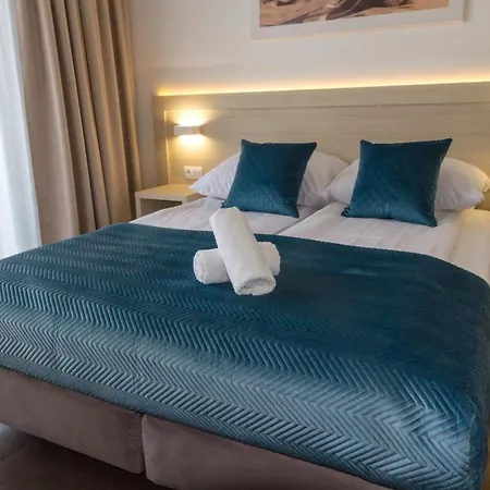 Akwamaryn ホームステイ