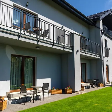 Akwamaryn グジボボ