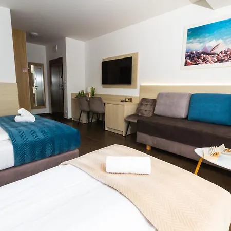 Akwamaryn ホームステイ *