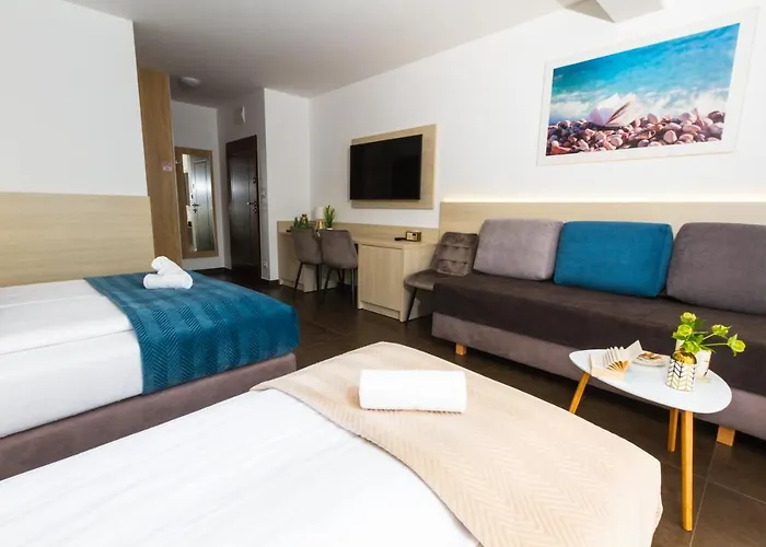 Akwamaryn Homestay *