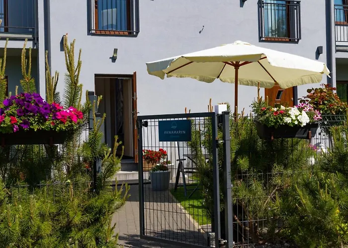 Akwamaryn Homestay *